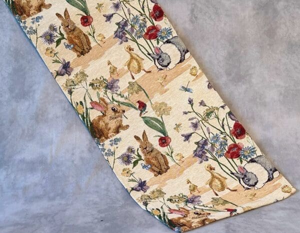 Løper i Gobelin med påske motiv